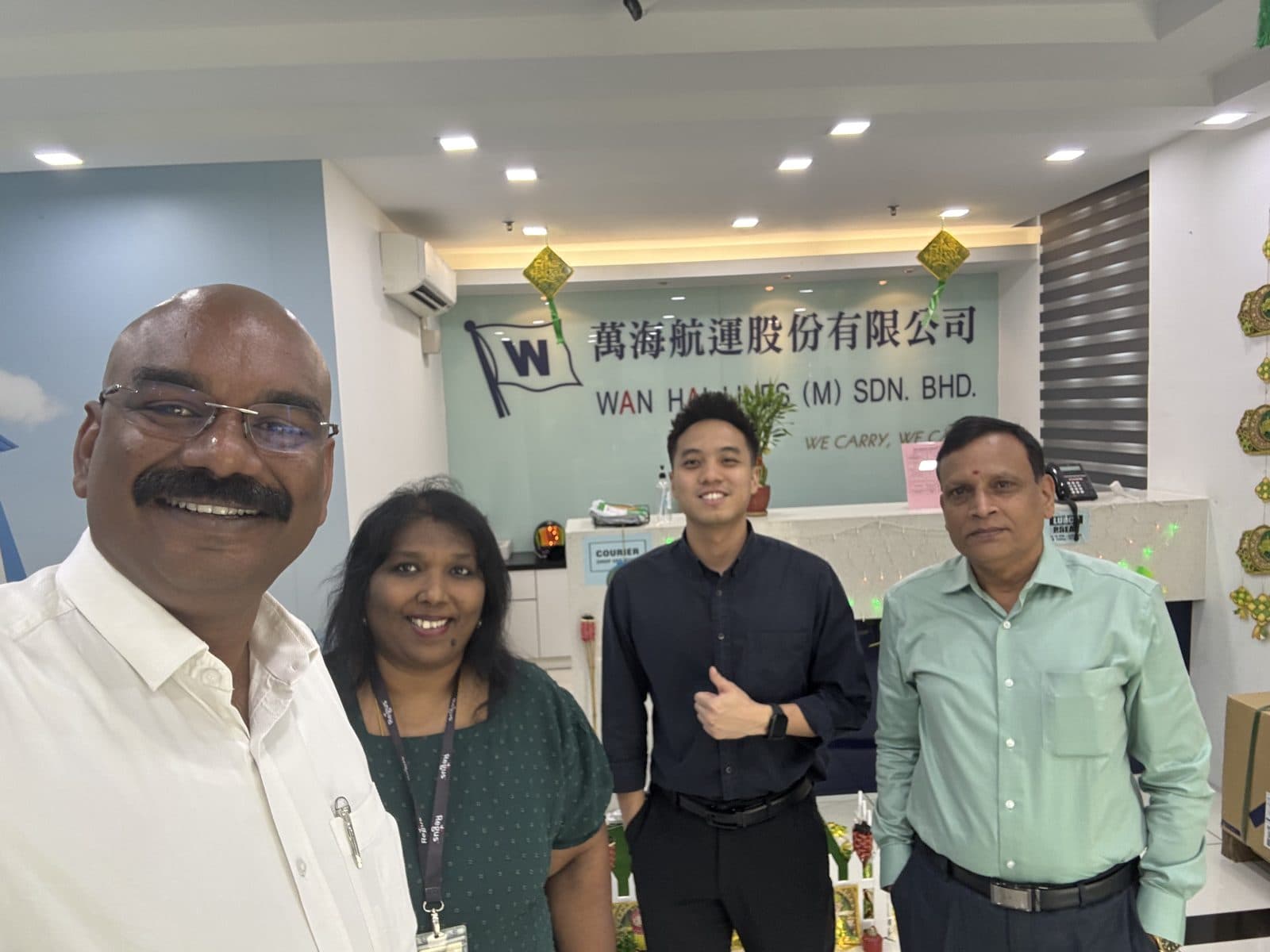BOSS Container Line leadership meeting a shipping and logistics partner